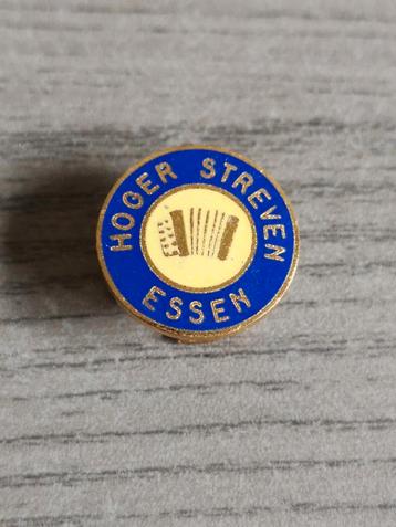 Button Accordeon vereniging Hoger Streven Essen beschikbaar voor biedingen
