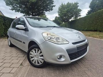 Renault clio 1.2 benzine  Navigatie Airco Gekeurd beschikbaar voor biedingen