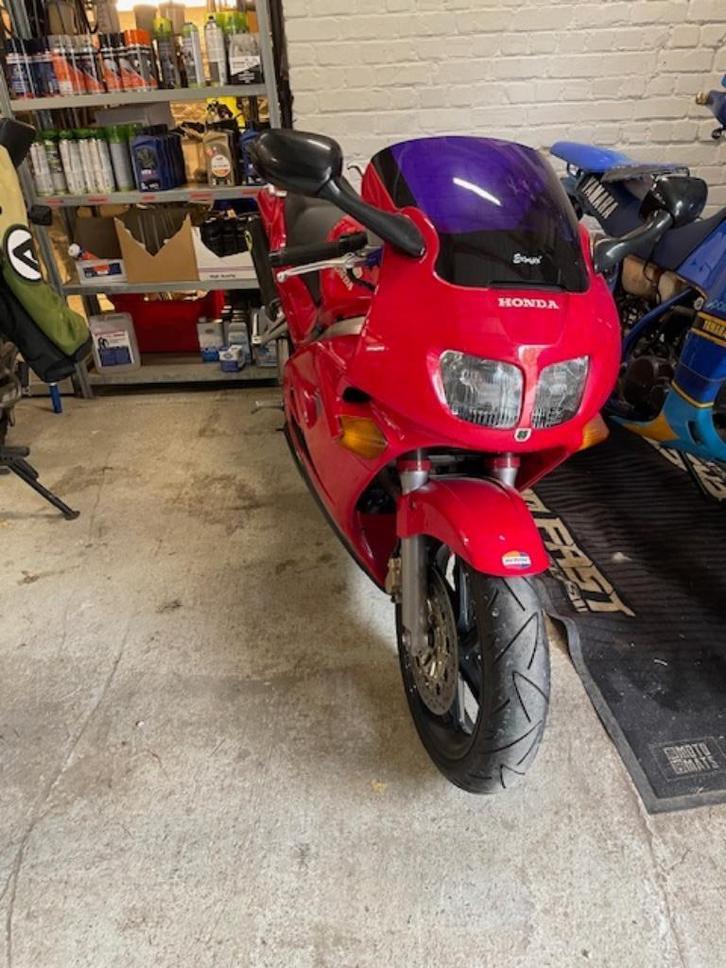 Honda VFR RC36  750cc, Motoren, Motoren | Honda, Particulier, Super Sport, meer dan 35 kW, 4 cilinders, Motorrijbewijs A, Sportuitlaat