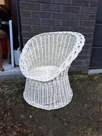 Vintage, rotan kinderstoel, wit, Ophalen of Verzenden, Zo goed als nieuw, Stoel(en)