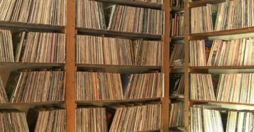 Grote platencollectie te koop gevraagd, singles en LP's