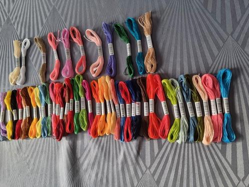 Nieuw 100% Katoen / 50 stukjes elke kleur 50.
Allemal versch, Hobby en Vrije tijd, Borduren en Borduurmachines, Nieuw, Borduurgaren of Zijde
