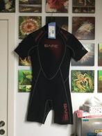 Bare 2mm Sport Shorty red size S Mens nieuw -40% Solden, Enlèvement ou Envoi, Neuf, Combinaison de plongée
