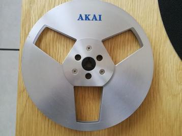 4 metalen spoelen bandrecorder (Akai/Realistic)