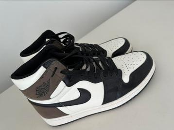 AIR JORDAN MOCHA TAILLE 45, Enlèvement, Comme neuf
