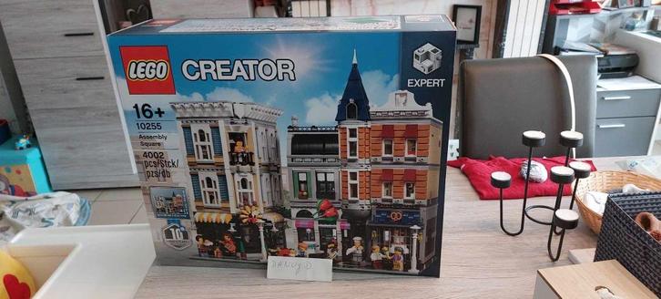 Lego 10255 Assembly Square (sealed), Kinderen en Baby's, Speelgoed | Duplo en Lego, Nieuw, Lego, Complete set, Ophalen of Verzenden