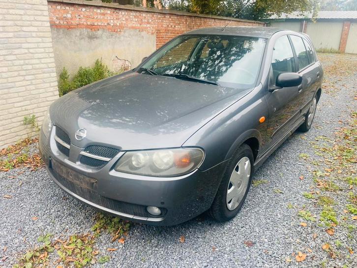 Nissan Almera 1.5 benzine, Auto's, Nissan, Particulier, Almera, Alarm, Benzine, Berline, 5 deurs, Handgeschakeld, Zilver of Grijs