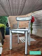 Petite chaise en bois peinte main effet " cartoon ", Ophalen of Verzenden, Zo goed als nieuw