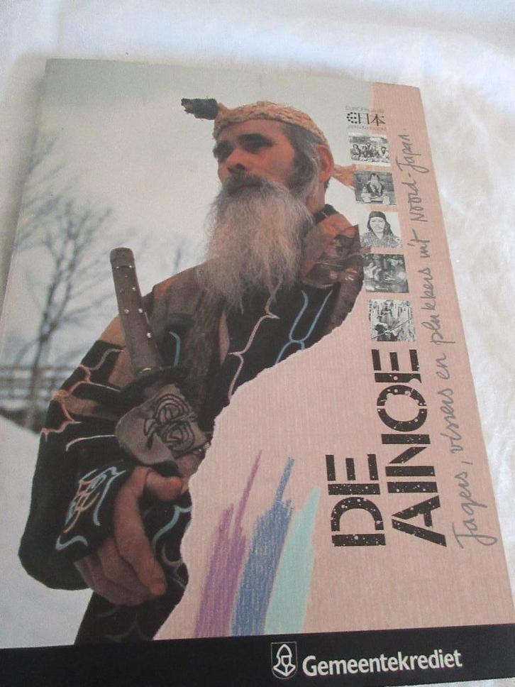 Boek DE AINOE Europalia Japan 1989 jagers, vissers, plukkers, Boeken, Kunst en Cultuur | Beeldend, Ophalen