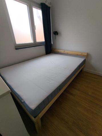 Bed + Matress beschikbaar voor biedingen
