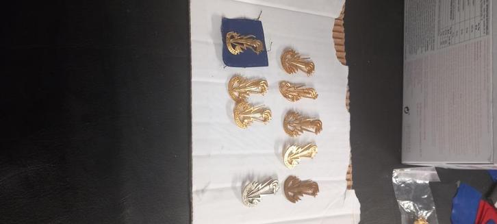 insigne (4) transmissietroepen, Verzamelen, Militaria | Algemeen, Embleem of Badge, Ophalen of Verzenden