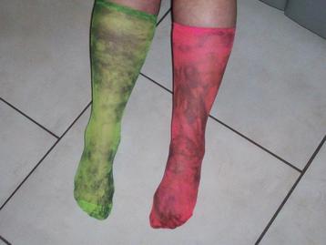 panty's 146 paar nieuwe kleurrijke knie panty'tjes beschikbaar voor biedingen
