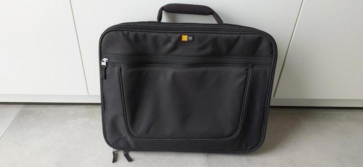Zo goed als nieuwe laptoptas Case Logic, Computers en Software, Laptoptassen, Zo goed als nieuw, Schoudertas, 17 inch of meer