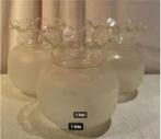 3 magnifiques abat-jour en verre antique, 16 cm par 4,5 cm, Maison & Meubles, Lampes | Abat-jour, Comme neuf, Enlèvement ou Envoi