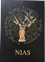 NIAS Tribal Treasures - Cosmic reflections in stone, wood an, Ophalen of Verzenden, Zo goed als nieuw, Hilly Djohani-Lapian, Overige onderwerpen