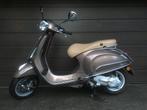 Vespa Primavera 50/4750 km/2016/Klasse B, Fietsen en Brommers, Ophalen, Zo goed als nieuw