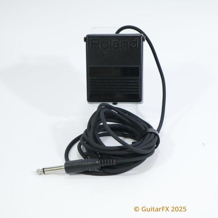 Roland Unlatched Footswitch, Musique & Instruments, Effets, Utilisé, Enlèvement ou Envoi