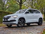 Skoda karoq sportline 1.5 TSI | zetelverwarming v/a | camera, Auto's, Automaat, Stof, 1498 cc, Wit