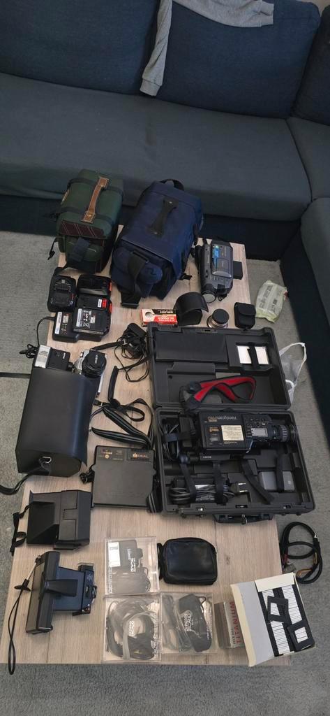 Appareil caméra antiquité des années 80, Audio, Tv en Foto, Actiecamera's, Zo goed als nieuw, Ophalen