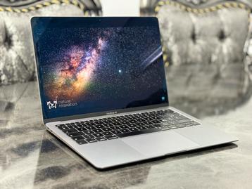 MACBOOK AIR 2018 13 inch