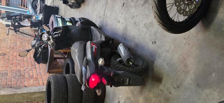 Sym Crox A pour les pièces., Vélos & Vélomoteurs, Scooters | SYM, Utilisé, Autres modèles, Classe A (25 km/h), Essence, Enlèvement