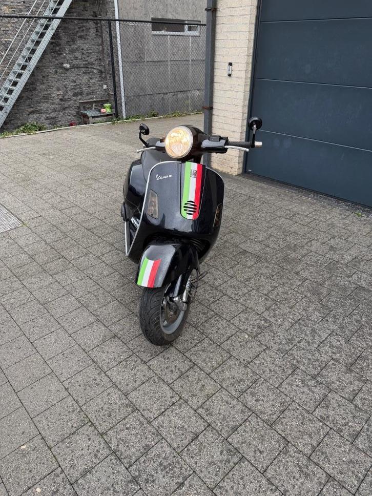 vespa grantourismo 125cc - 2004- 5500KM, Fietsen en Brommers, Scooters | Vespa, Gebruikt, Overige modellen, Benzine, Ophalen