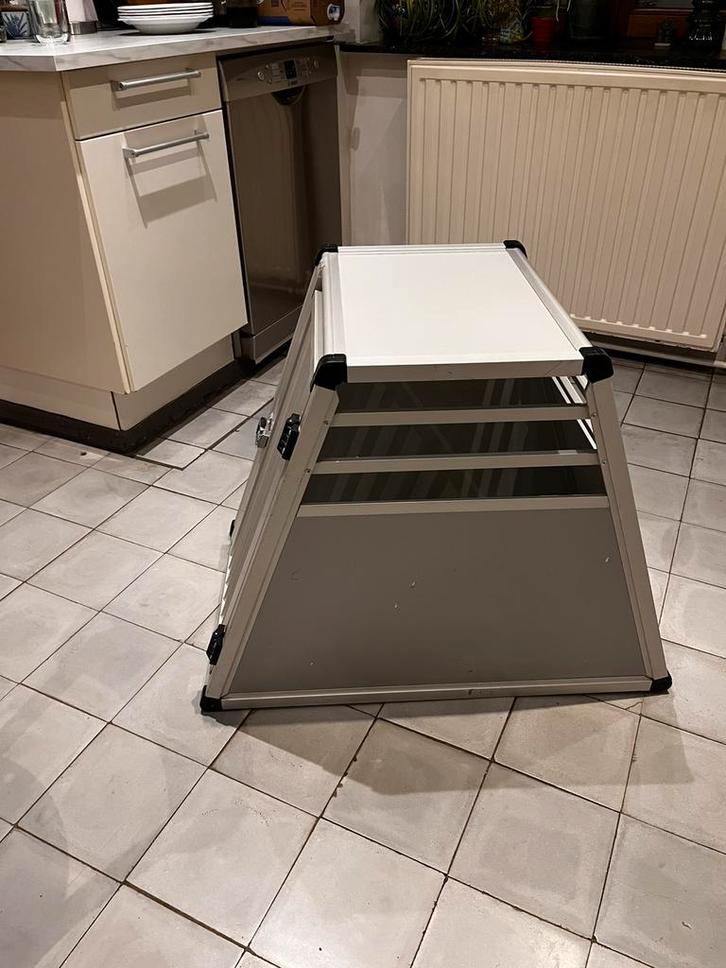 Aluride hondendraagtas, Dieren en Toebehoren, Hondenbenches, Gebruikt, Ophalen