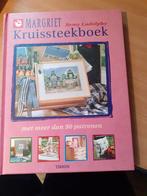 Margriet kruissteekboek, Hobby en Vrije tijd, Ophalen of Verzenden, Zo goed als nieuw