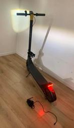 Gloednieuwe Elektrische plooistep, 25km per uur met oplader, Fietsen en Brommers, Ophalen of Verzenden, Zo goed als nieuw, Elektrische step (E-scooter)
