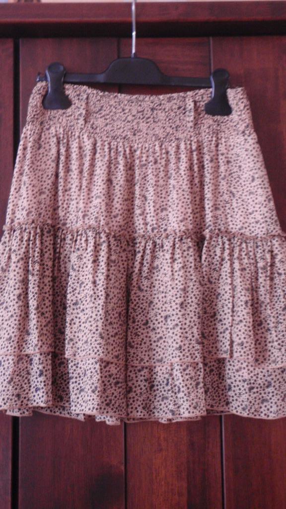 Leuk zwierig zomerrokje met laagjes - Essentiel - maat 38, Kleding | Dames, Rokken, Zo goed als nieuw, Maat 38/40 (M), Beige, Ophalen