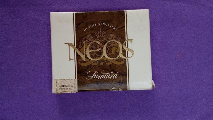 sigarendoosje Neos Sumatra, Verzamelen, Rookartikelen, Aanstekers en Luciferdoosjes, Gebruikt, Tabaksdoos of Verpakking, Ophalen of Verzenden