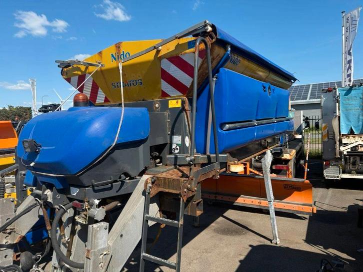 NIDO Stratos B40-30 PCLN-490, Articles professionnels, Machines & Construction | Entretien & Nettoyage