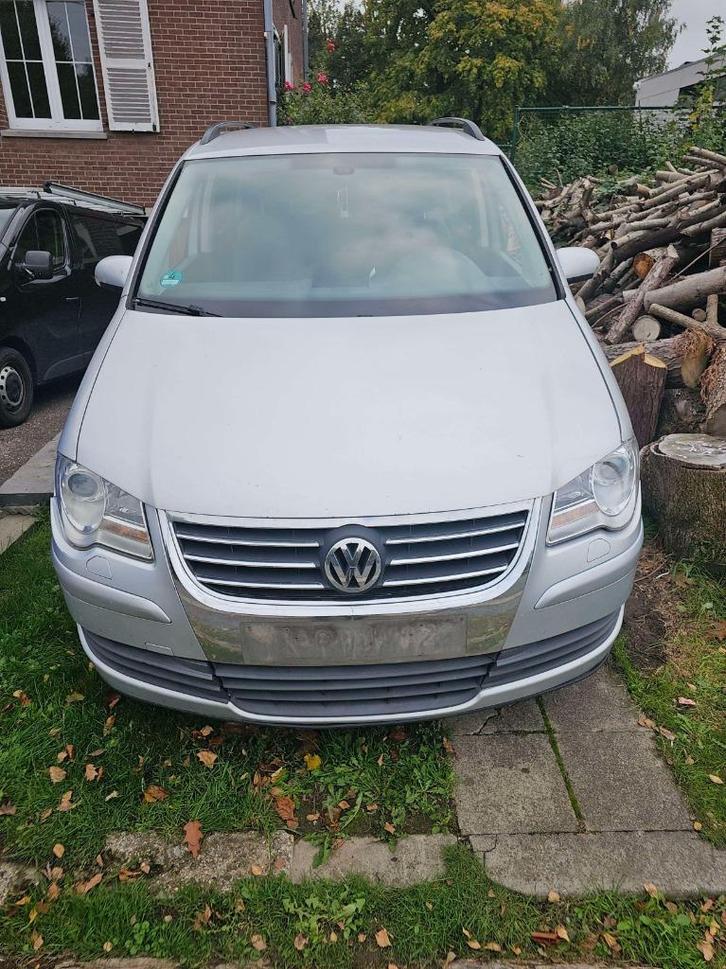 VW Touran export van onderdelen, Auto's, Volkswagen, Particulier, Touran, Diesel, Euro 4, Monovolume, 5 deurs, Handgeschakeld