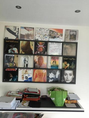 Vinyl desingrek beschikbaar voor biedingen
