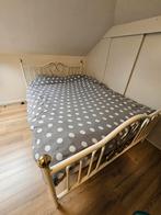 Bed met recente matras, Huis en Inrichting, Slaapkamer | Bedden, 140 cm, Metaal, Wit, Zo goed als nieuw
