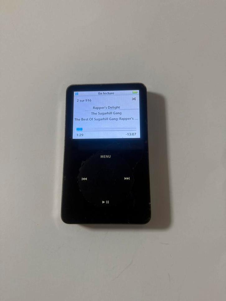 iPod Classic 30 GB generatie 5.5, Audio, Tv en Foto, Mp3-spelers | Apple iPod, Gebruikt, Classic, 20 tot 40 GB, Zwart, Met radio