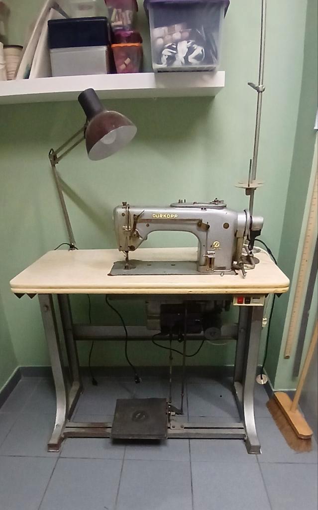 Durkopp naaimachine, Antiek en Kunst, Antiek | Naaimachines, Ophalen