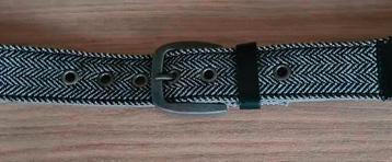 Nieuwe riem, maat 110 beschikbaar voor biedingen