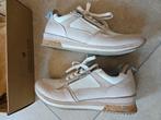 Marco Tozzi sneakers maatje 41, Kleding | Dames, Schoenen, Ophalen of Verzenden, Zo goed als nieuw, Wit, Sneakers