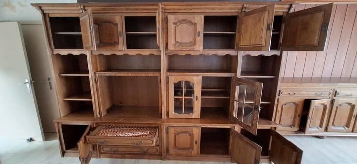 Oude massieve wandkasten, Huis en Inrichting, Kasten | Wandmeubels, Gebruikt, Ophalen