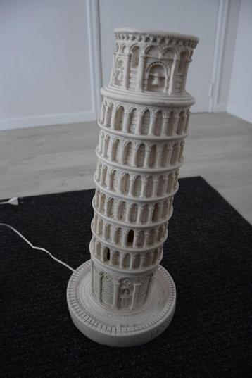 Pisa toren met verlichting 55 cm + beeldje met de kathedraal beschikbaar voor biedingen