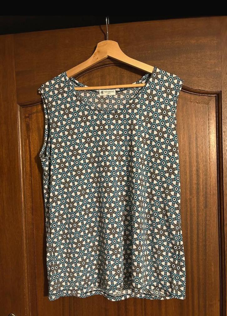 Dames topje maat M/L merk Yeshini, Kleding | Dames, Topjes, Gedragen, Maat 38/40 (M), Overige kleuren, Zonder mouw, Ophalen of Verzenden