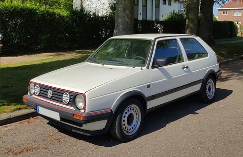 Feuille Rose Oldimer : Golf GTI, Auto's, Oldtimers, Particulier, Volkswagen, Benzine, Stadsauto, 3 deurs, Handgeschakeld, Grijs