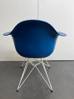 8x Vitra DAR stoel, nieuwe hoogte, NIEUW VERPAKT!, Ophalen, Blauw, High-end Furniture, Nieuw
