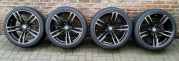 OEM 19” M2 VELGEN MET NIEUWE (0 KM) WINTERBANDEN.  beschikbaar voor biedingen