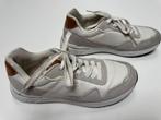 Witte dames sneaker, Ophalen of Verzenden, Zo goed als nieuw, Sneakers, Wit