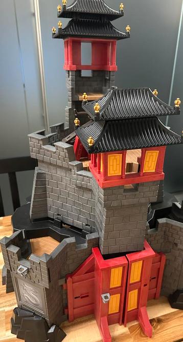 Playmobil Groot Drakenkasteel beschikbaar voor biedingen