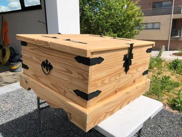 Eiken kist/ salontafel te koop. beschikbaar voor biedingen