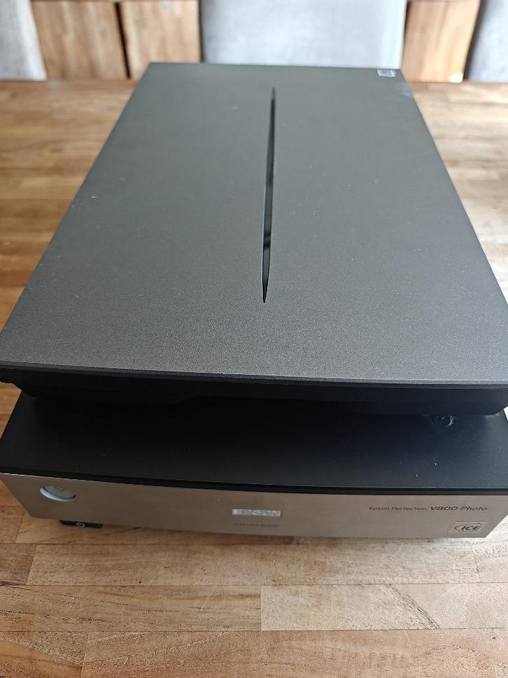 Epson V750/800/850 gezocht voor onderdelen, Computers en Software, Scanners, Gebruikt, Flatbedscanner, Ophalen of Verzenden