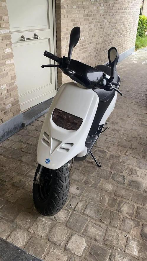 Piaggio typhoon, Fietsen en Brommers, Scooters | Piaggio, Zo goed als nieuw, Zip, Ophalen